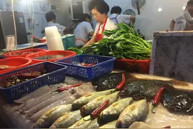 老板，来一份酱油水！图片