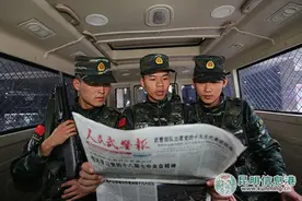 武警昆明支队多种形式学习十九大报告精神图片