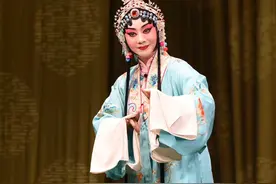 李胜素领衔《凤还巢》梅派芳华惊艳英伦图片