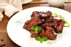 咖啡与排骨的邂逅会是一道黑暗料理吗图片