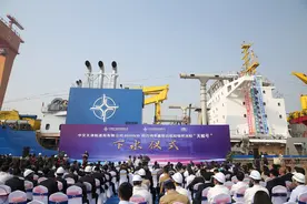 江苏南通：亚洲最先进造岛神器“天鲲”号下水图片