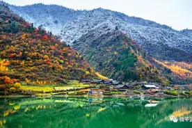 媲美光雾山，平武有条70公里的红叶走廊美到爆！雪山彩林湖泊尽收眼底！图片