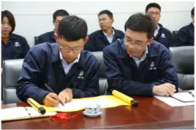 中铁十局建筑公司为青年员工成长成才搭建平台图片