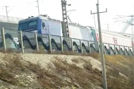 津山铁路丰南站 北京至唐山4419次普快列车快速通过视频封面
