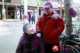 大爱母亲撑起家中一片天图片