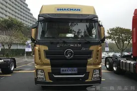 图解：大批重卡集结厦门 陕汽要有大事发生！图片