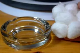 男子在棉花里加酒精后放火点燃丢进垃圾桶，接下来神奇一幕发生了图片