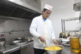 三明供电公司赖贤杰：大锅饭也要众口能调图片