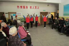 承留实小和宣化学校学生到敬老院开展学雷锋活动图片