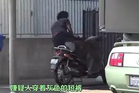 国外小伙恶搞路人假装被狙击手锁定，路人们的反应都亮了！笑死！视频封面