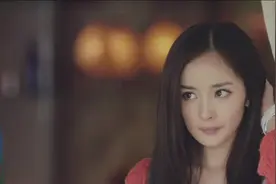 杨幂刘恺威一同到三亚旅游，可杨幂为何对老公摆一副冷脸？视频封面