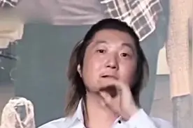 40岁王大治近照，看完终于知道董洁为什么选择他了视频封面