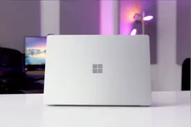 “翻毛皮”键盘来了，微软Surface Laptop视频封面