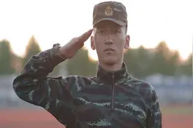 北京市征兵宣传片震撼发布 参军吧少年！视频封面
