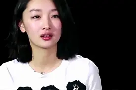 没想到小黄鸭周冬雨公开恋爱的对象竟然是他，真的好意外啊视频封面