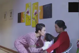 古板婆婆喂孙女奶粉，被媳妇看了这一幕，媳妇当场和婆婆翻脸视频封面