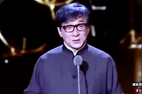 成龙也要喊洪金宝一声大哥，原来成龙和洪金宝还有这样一层关系视频封面