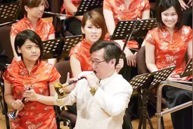 一听就让人高兴的曲子，中国第一唢呐演奏民间音乐《拉呱》视频封面