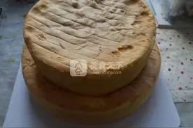 双层生日蛋糕图片