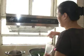 好消息！这些人将免费安装油烟净化器，永久告别“油鼻涕”！视频封面