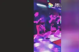 KTV服务员的一天原来是这样的，太黑暗了！视频封面