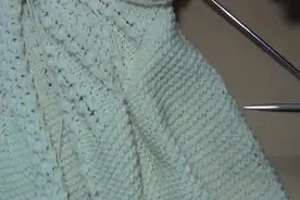 婴儿毛衣外套的织法 连帽短袖小外套（6）衣片的缝合视频封面