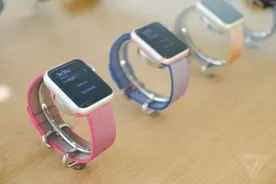 新材质新低价：Apple Watch尼龙表带版上手图图片