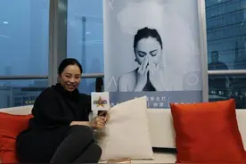 黄绮珊“黄妈”变“小霞”做客《中国音乐流行榜》图片