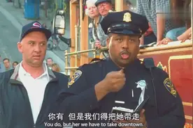 交警处理女王和公主违章驾驶，意外获得骑士勋章视频封面