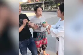 这就是求婚时候为什么要单膝下跪而不是双膝下跪了视频封面