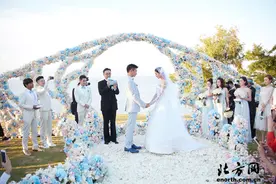 吴奇隆刘诗诗举办世纪婚礼 有情人终成眷属图片
