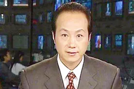 他是央视第一主持，去世七年妻子再嫁富商，儿子赴美留学现长这样视频封面