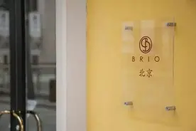 不用去欧洲，在北京你就能定制出一身上好的先生行头图片