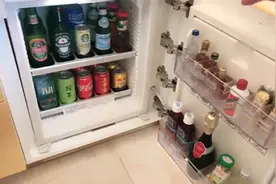 帝师澳门酒店直播 这冰箱里的饮料你一拿走重力感应就知道你喝了视频封面