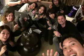 “皮裤女帮”邓紫棋回应：我为何在跨年夜穿那件“PIKU”？图片