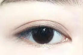 和雪莉一样做个大牌的时尚女神图片