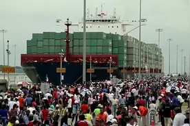 新建的巴拿马新运河为什么请中国的船来首航？看完心中充满自豪！视频封面