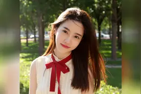 江苏卫视当家花旦张纯烨，主持风格舒服亲切，获赠“小倪萍”称号视频封面