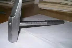 还记得上学时金工实习做的小锤子吗？满满的回忆！图片