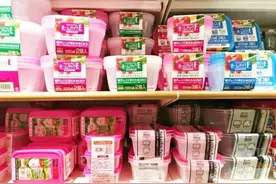 日本人在百元商店都买些什么？图片