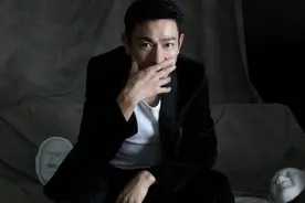 不朽男神刘德华对穿搭的完美诠释，怪不得朱丽倩愿意等他这么多年图片
