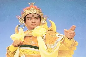 《西游记》中二郎神为什么只听调不听宣？他有什么特别之处？视频封面