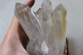 告诉你鉴别是真假水晶的这几个技巧，看完你也可以成为鉴藏师！图片