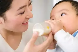 10位小儿推拿师、催乳师推荐的断奶法，妈妈孩子都舒服！图片