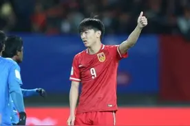 22球！杨旭追平黎兵，国足射手榜排名第四图片