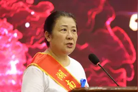 湖南禁毒妈妈：为帮助和女儿同名同姓的吸毒女孩，她走上禁毒之路图片