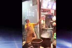 什么叫尴尬，面馆老板这就告诉你什么叫特别尴尬