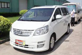 董明珠再次大笔一挥，10座版纯电动mpv诞生，充电6分钟续航200Km视频封面