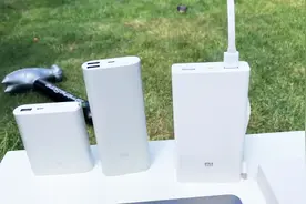 小米 20000毫安充电宝在国外火了，充iPad，iPhone，手提毫不费劲