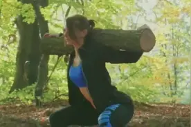如果不靠外力，单对单有几个男人敢说是她的对手视频封面
